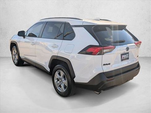 Used 2021 Toyota RAV4 XLE image 7