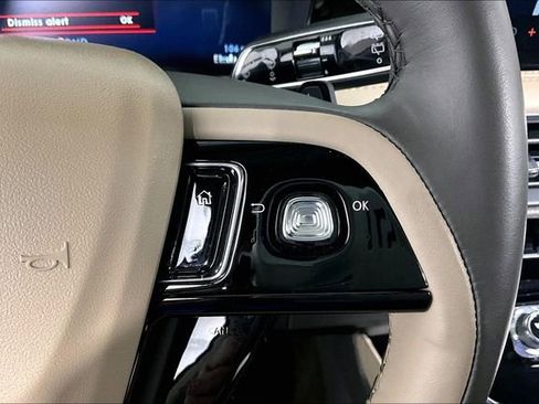 Used 2023 Lincoln Corsair Reserve FWD image 18