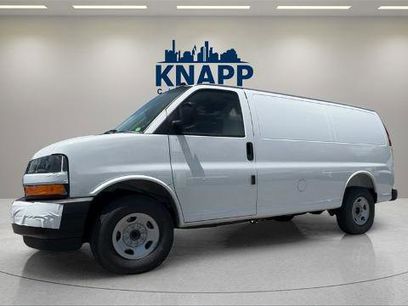 New 2025 Chevrolet Express 2500 Work Van 3D Cargo Van w/ Driver Convenience Package