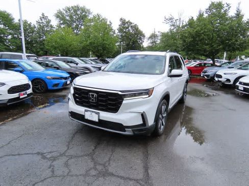 Certified 2023 Honda Pilot Elite image 1