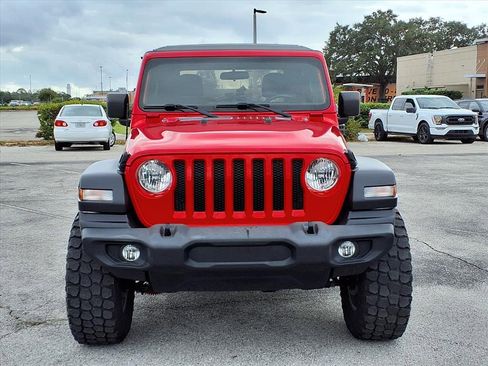 Used 2019 Jeep Wrangler Sport image 2