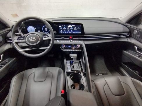 New 2026 Hyundai Elantra Limited image 38