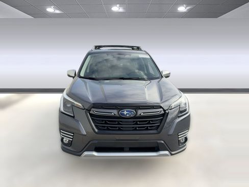 Used 2022 Subaru Forester Touring image 6