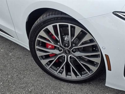 New 2025 Audi S6 e-tron Premium Plus image 30