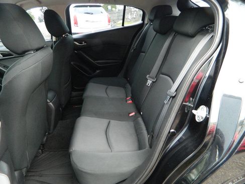 Used 2016 MAZDA MAZDA3 i Sport FWD image 14