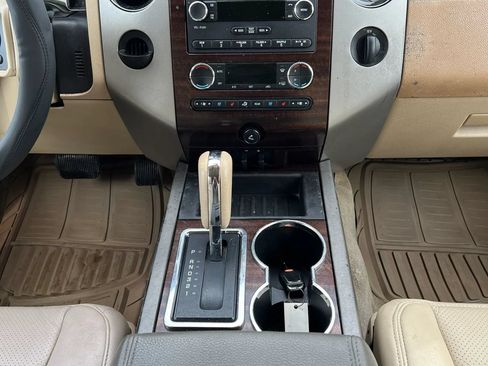 Used 2013 Ford Expedition XLT RWD image 14