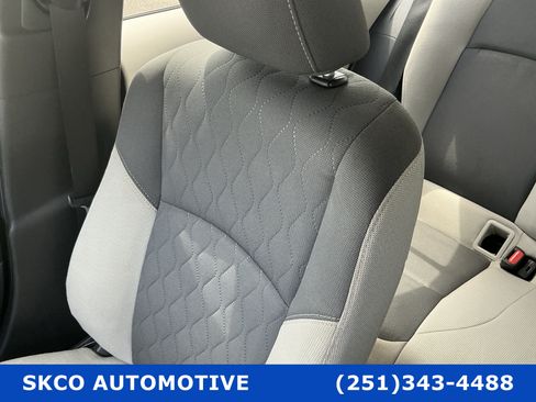 Used 2024 Toyota Corolla LE FWD image 27