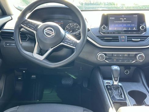 Certified 2021 Nissan Altima 2.5 S w/ Driver Assist Package FWD image 21
