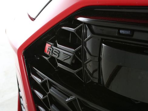 Used 2021 Audi RS 7 Sportback w/ Black Optic Package AWD/4WD image 8