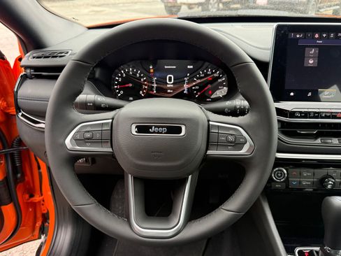 New 2026 Jeep Compass Latitude image 16