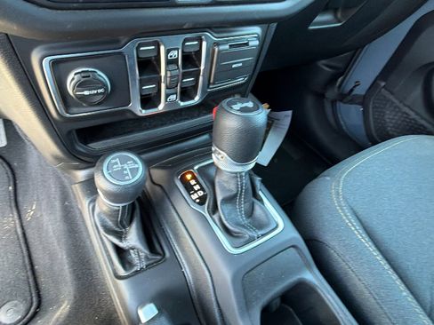 Used 2025 Jeep Wrangler Sahara w/ Safety Group image 29