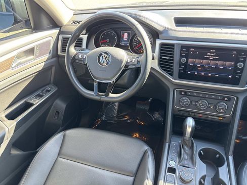Used 2018 Volkswagen Atlas SE image 25