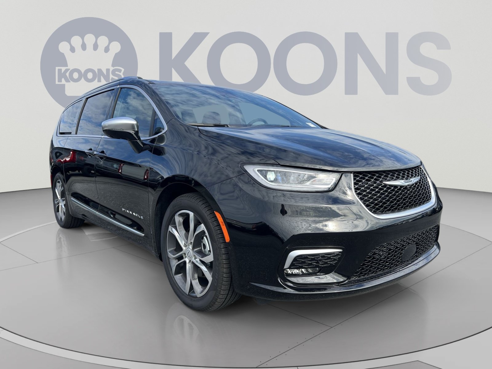 Used 2026 Chrysler Pacifica Pinnacle FWD image 10