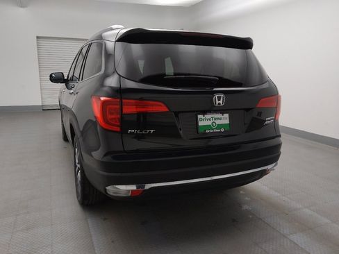 Used 2018 Honda Pilot Touring image 6