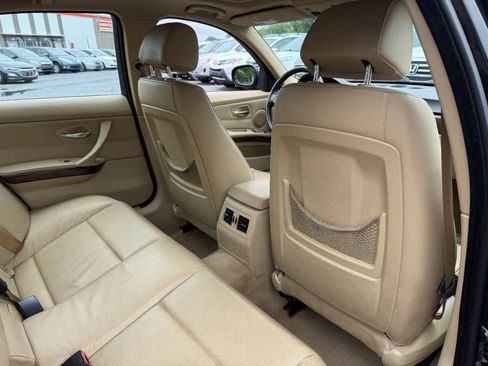 Used 2009 BMW 328i xDrive Sedan AWD/4WD image 30