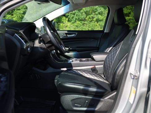 Certified 2023 Ford Edge Titanium w/ Equipment Group 301A AWD/4WD image 28