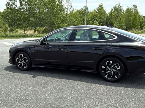 Certified 2024 Hyundai Sonata SEL AWD/4WD image 10