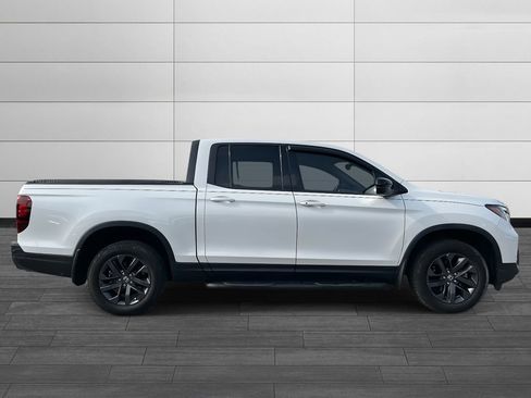 Used 2021 Honda Ridgeline Sport image 2