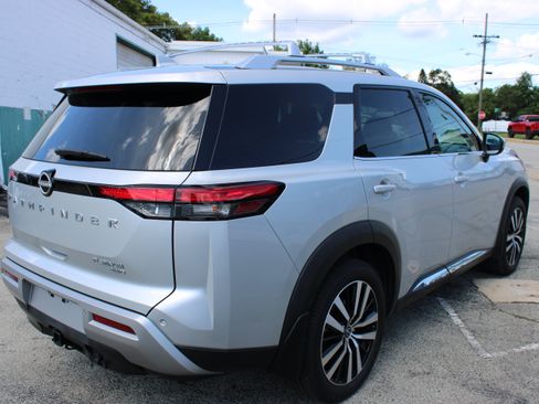 Certified 2023 Nissan Pathfinder Platinum AWD/4WD image 7