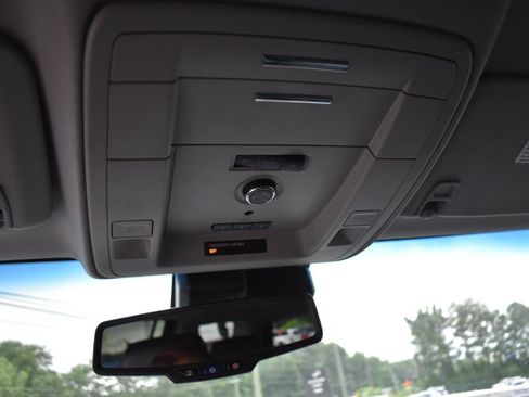 Used 2019 Chevrolet Suburban LT AWD/4WD image 45