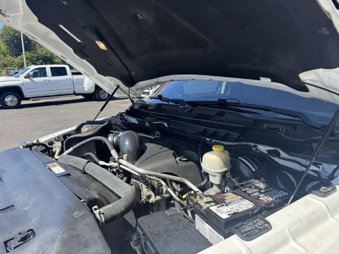 Used 2016 RAM 1500 Laramie AWD/4WD image 40