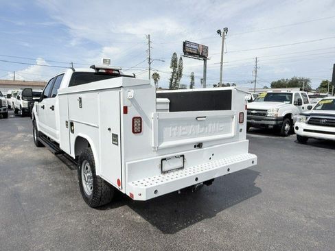 Used 2017 Ford F250 XL w/ Power Equipment Group AWD/4WD image 9