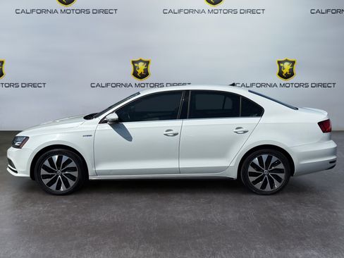 Used 2016 Volkswagen Jetta SEL Premium FWD image 2