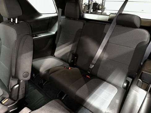 Certified 2023 Chevrolet Traverse LT image 27