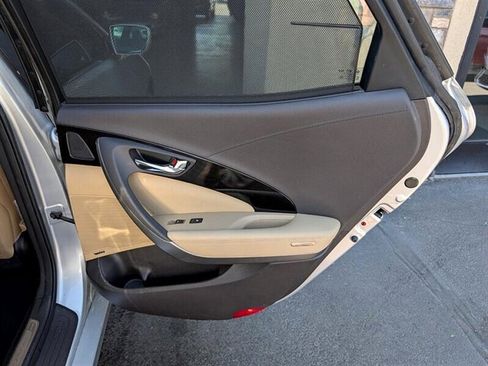 Used 2012 Hyundai Azera w/ Technology Pkg image 26
