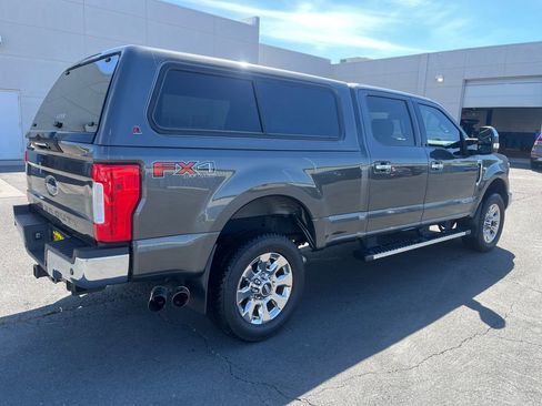 Used 2018 Ford F250 Lariat w/ Lariat Ultimate Package AWD/4WD image 7