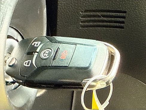 Certified 2022 Ford Ranger XLT w/ Equipment Group 302A High image 8