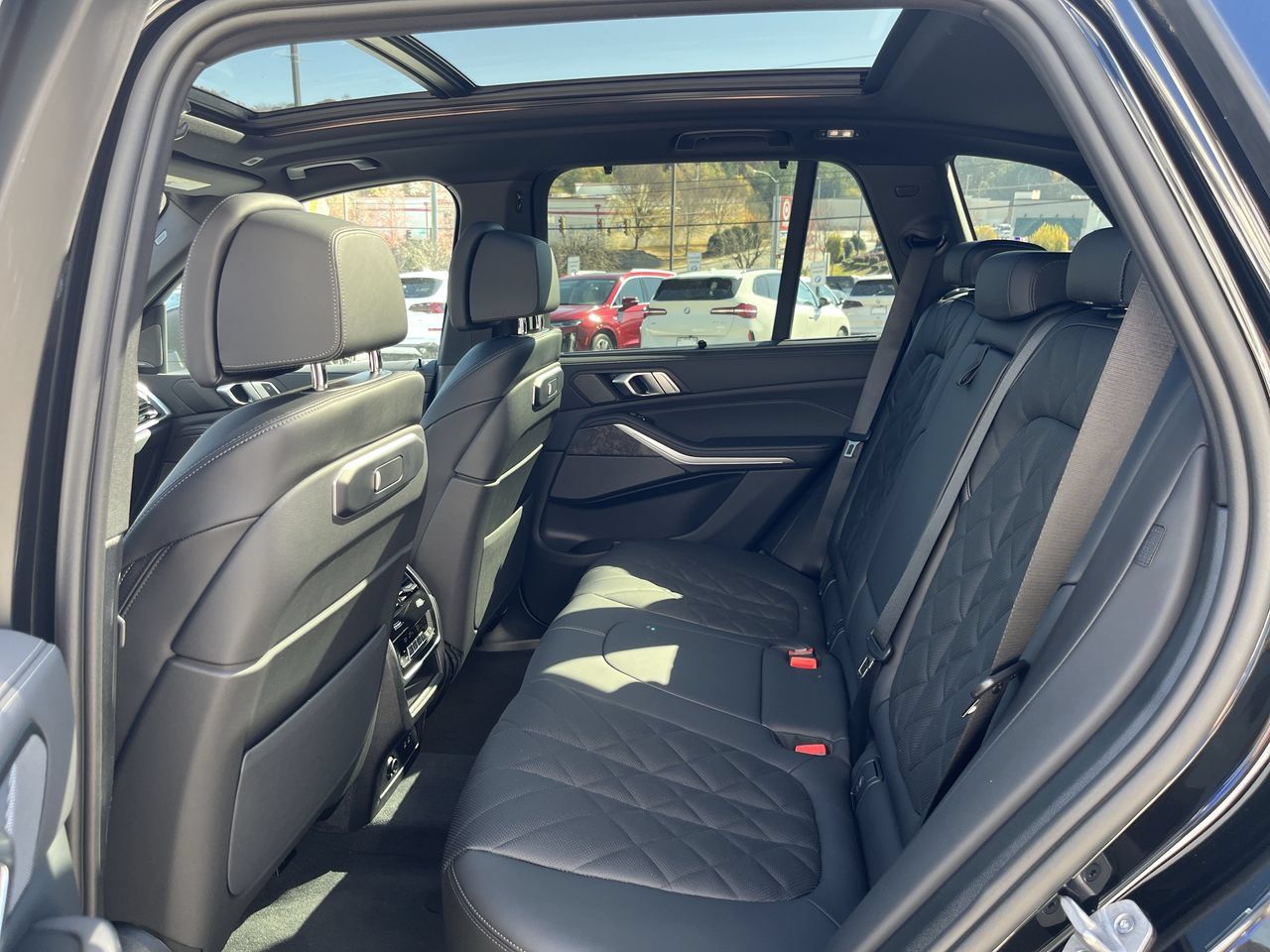 Used 2026 BMW X5 sDrive40i w/ Climate Comfort Package RWD image 32
