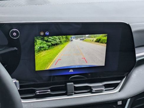New 2026 Chevrolet Equinox LT FWD image 17