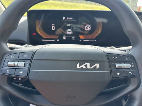 New 2026 Kia K4 FWD image 12