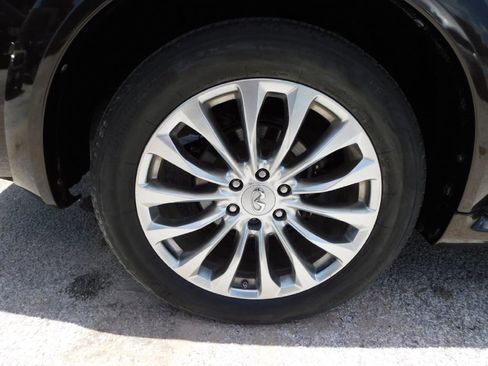 Used 2015 INFINITI QX80 Luxe w/ 22" Wheel Package RWD image 9