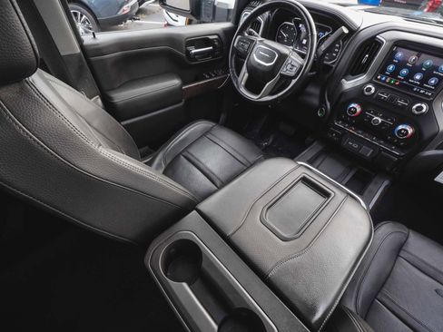 Used 2022 GMC Sierra 3500 Denali image 40