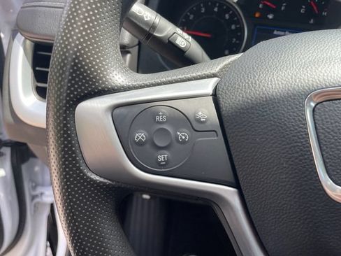 Used 2023 GMC Terrain SLE w/ Driver Convenience Package AWD/4WD image 30