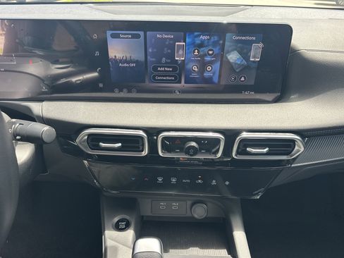 New 2026 Nissan Sentra SV FWD image 19
