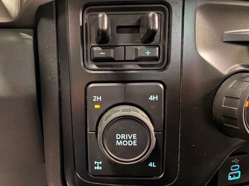Used 2023 Ford F250 XL w/ STX Appearance Package AWD/4WD image 39