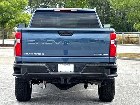 New 2026 Chevrolet Silverado 2500 Custom w/ Custom Value Package AWD/4WD image 17
