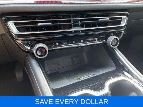 Used 2024 Chevrolet Traverse RS w/ LPO, Floor Liner Package image 12