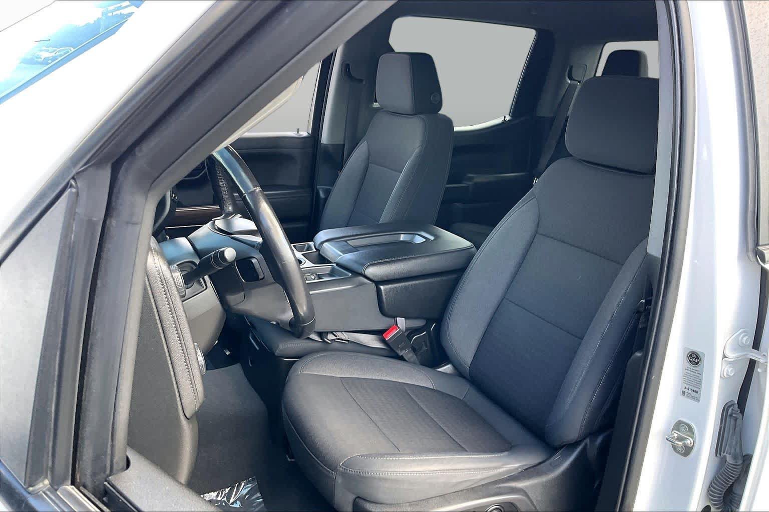 Used 2021 Chevrolet Silverado 1500 LT RWD image 9