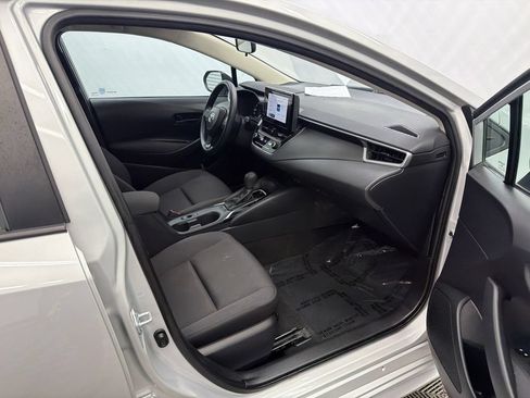Used 2024 Toyota Corolla LE w/ LE Convenience Package FWD image 13