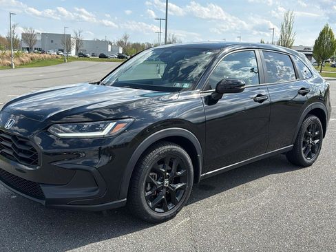 Used 2024 Honda HR-V Sport image 13