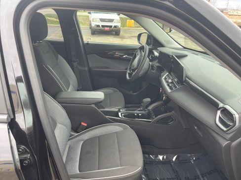 Used 2025 Chevrolet TrailBlazer LT FWD image 15