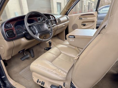 Used 2001 Dodge Ram 2500 Truck 4x4 Quad Cab image 16