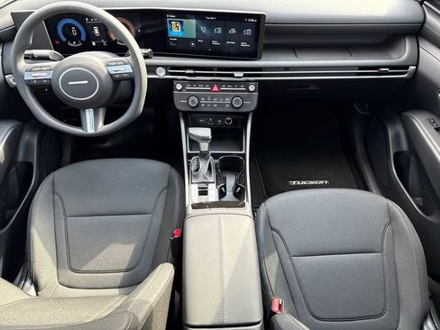 New 2026 Hyundai Tucson SE image 11