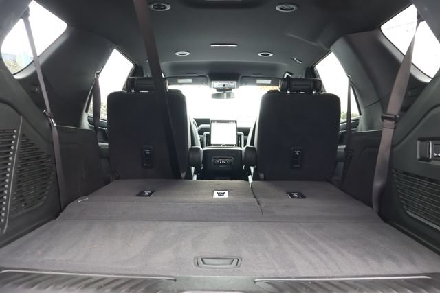 Used 2025 GMC Yukon Elevation AWD/4WD image 24