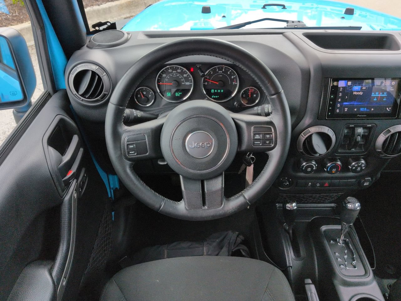 Used 2018 Jeep Wrangler Unlimited Sport S AWD/4WD image 15