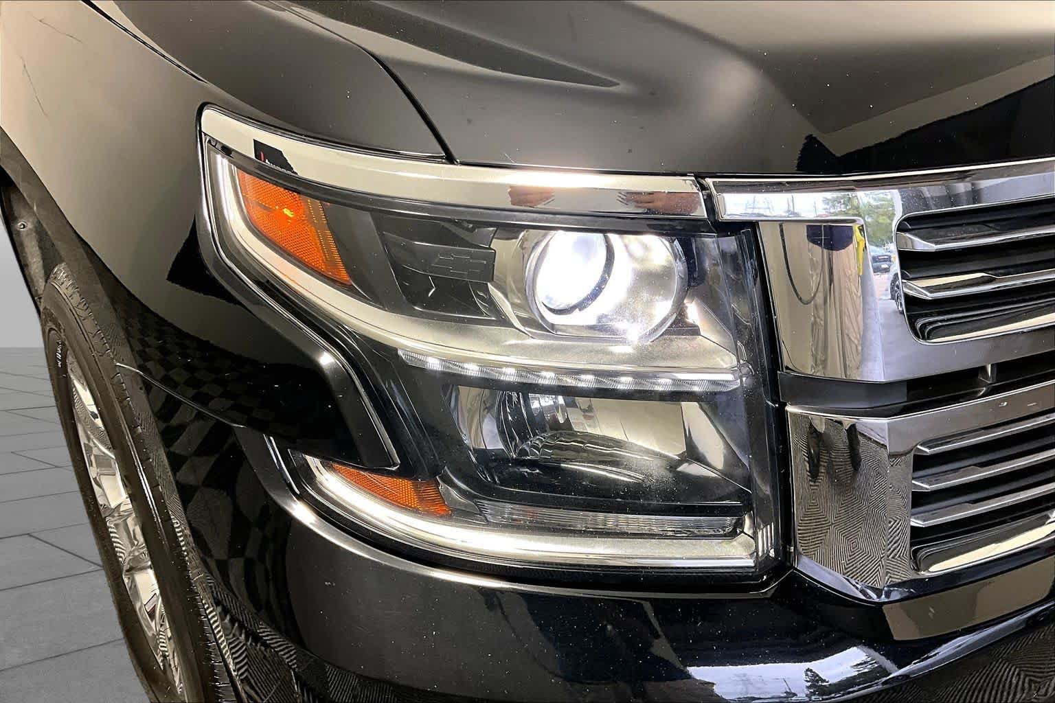 Used 2017 Chevrolet Tahoe Premier AWD/4WD image 25